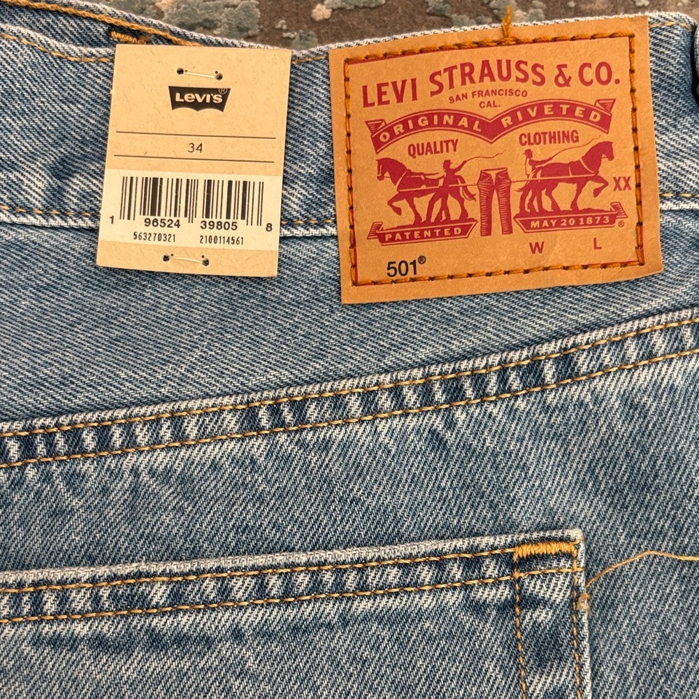 Levi’s 501 Original Distressed Cutoff Denim Shorts Size 34 High Waist NWT - Picture 6 of 11